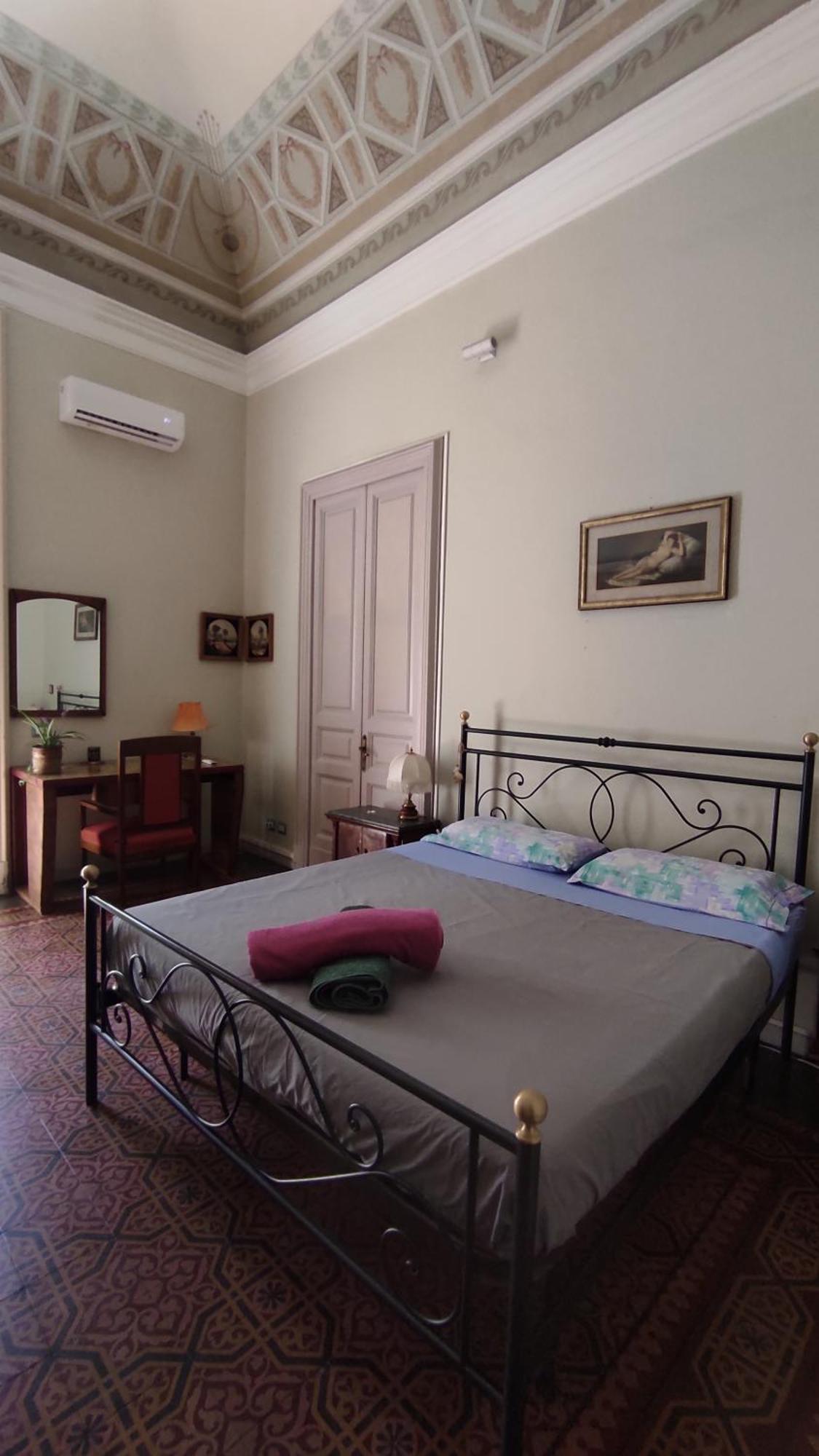 Casa Verdi - House Of Travelers Katania Zewnętrze zdjęcie