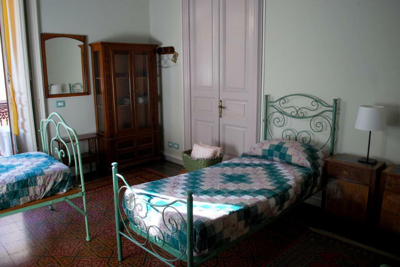 Casa Verdi - House Of Travelers Katania Zewnętrze zdjęcie
